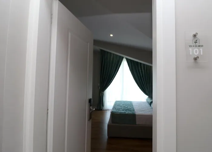 Elarad Pensionat Vlorë